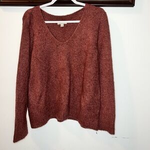 Calvin Klein Jeans Ladies Light Maroon V-Neck Sweater Size Large
